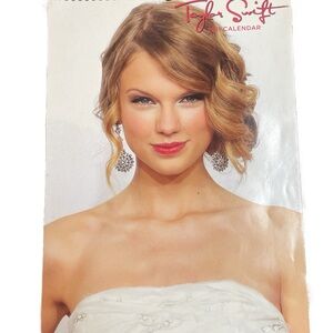 Taylor Swift 2011 Calendar